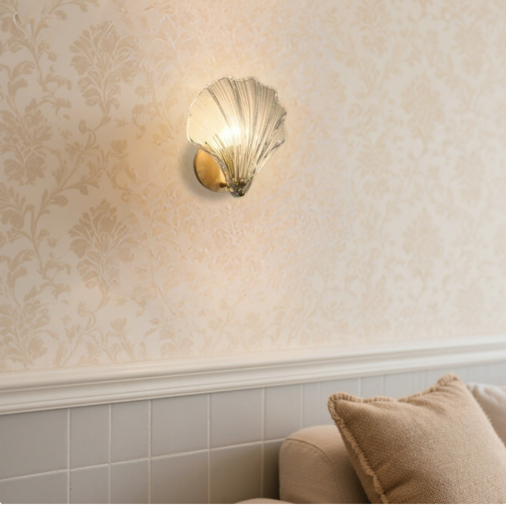 Elegant Seashell Design Glass Wall Light