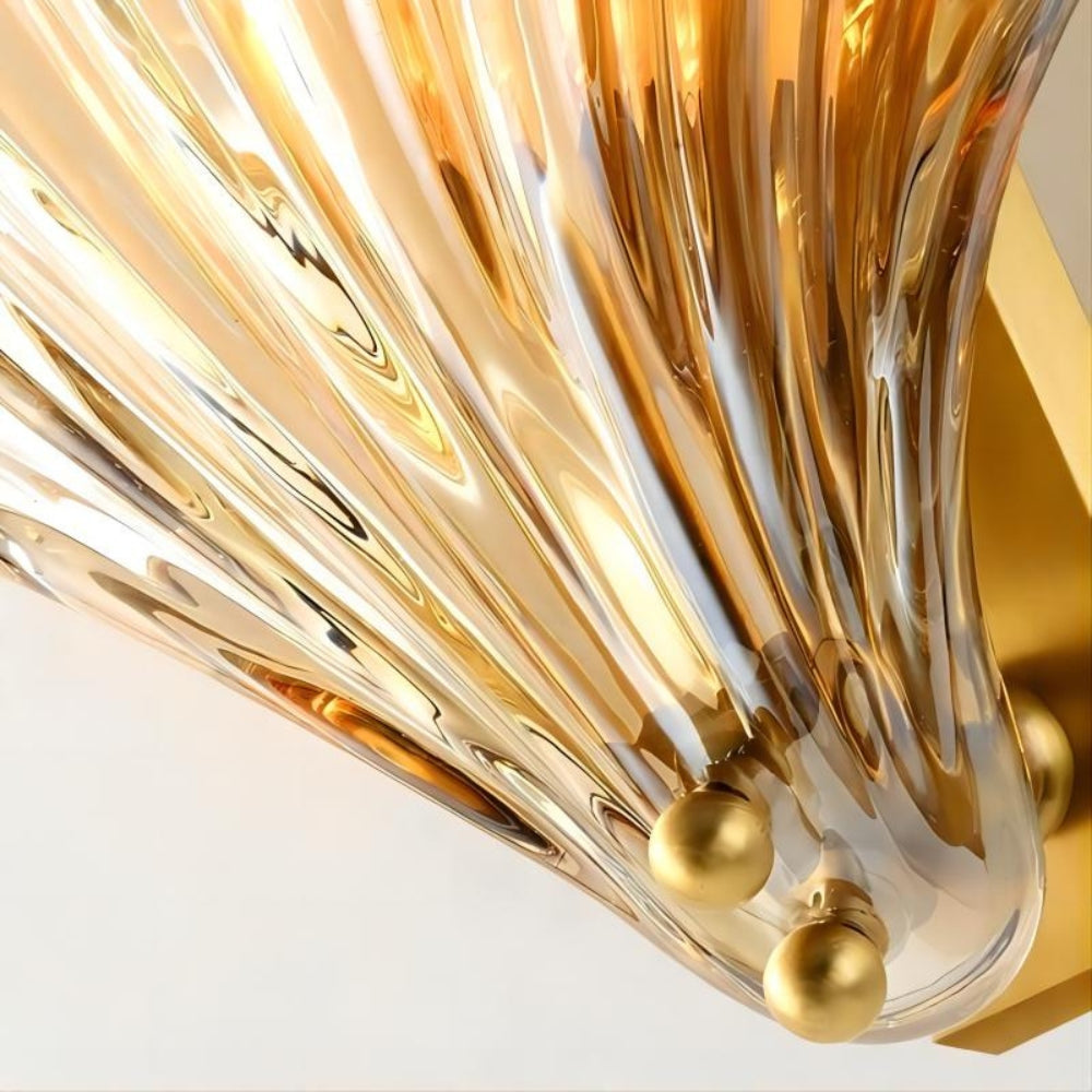 Elegant Seashell Design Glass Wall Light